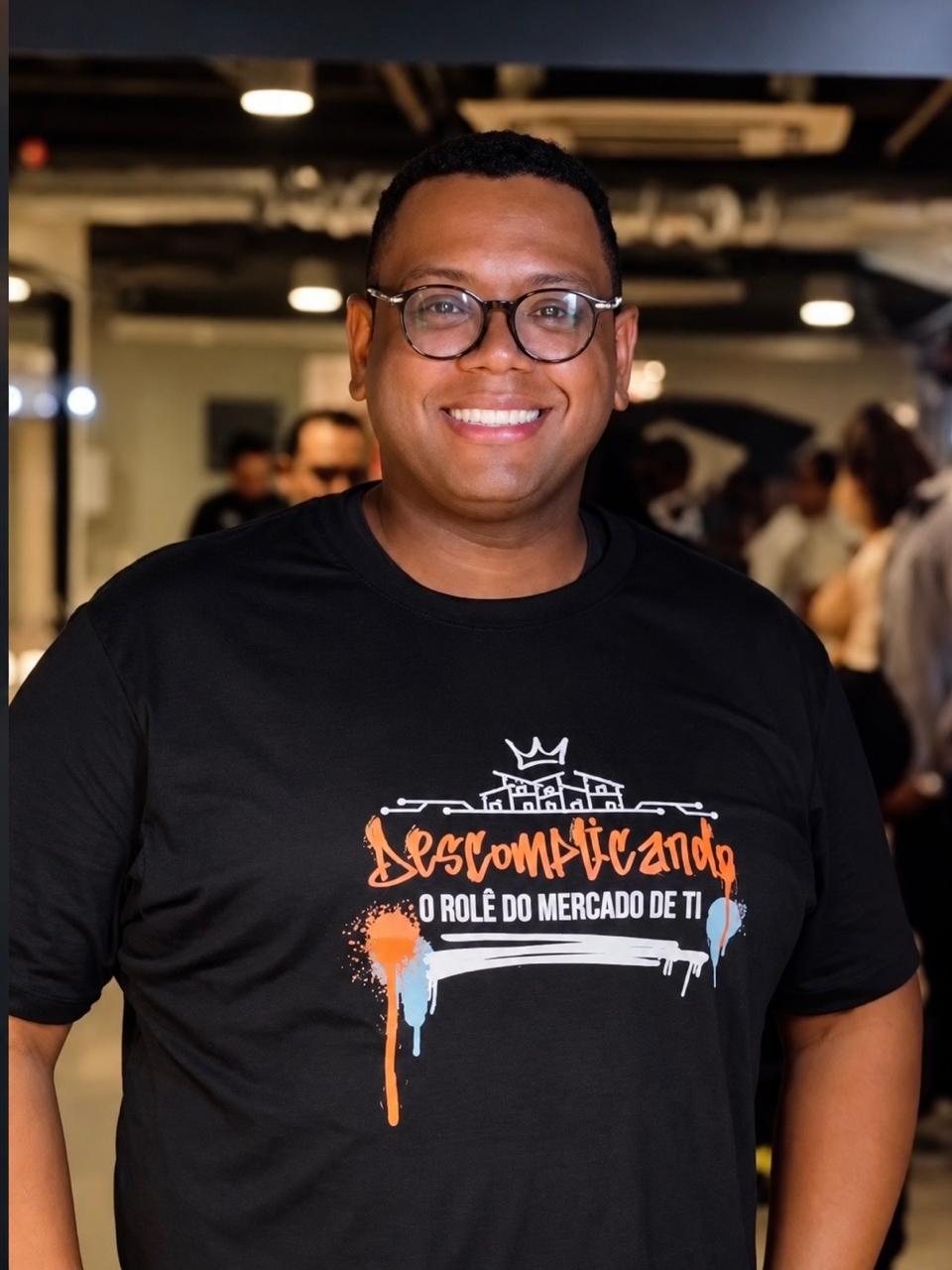 Jonathan Santos, fundador do Descomplicando o Rolê de TI
